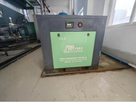 遼寧瓦房店某公司采購7.5kw螺桿空壓機